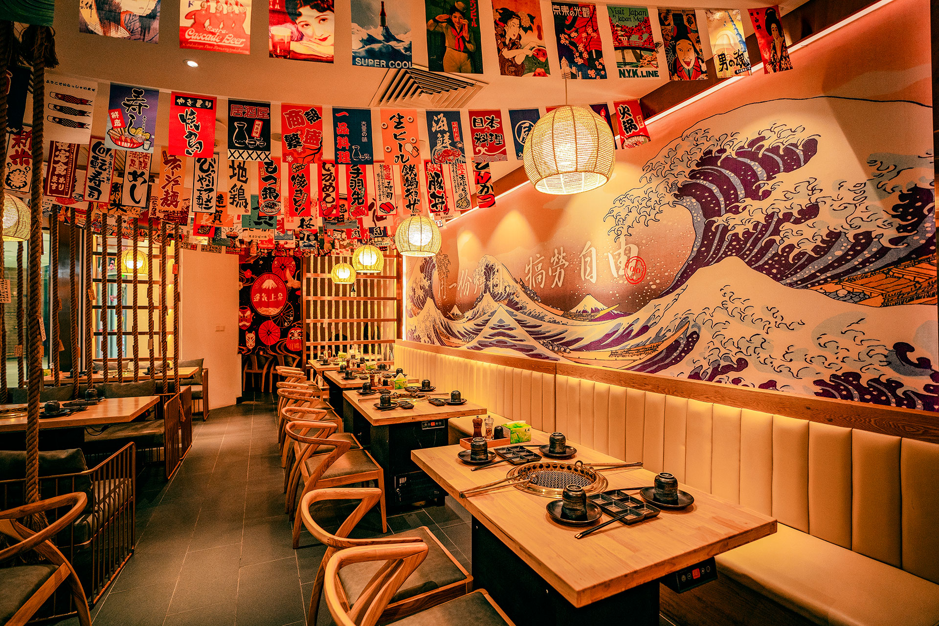 星巴克深圳餐饮空间设计如何才能与众不同？